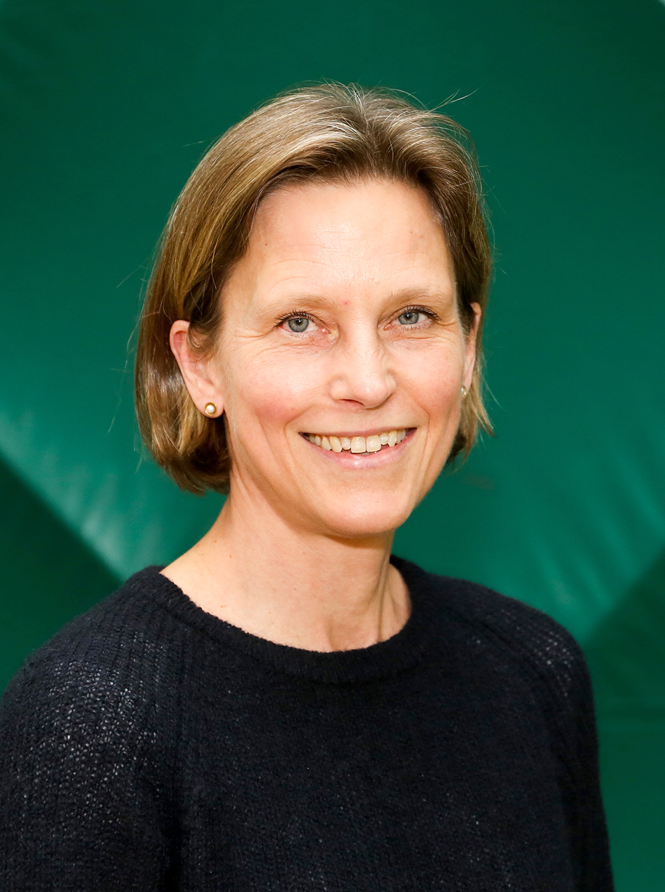 Dr. Nina Kollmar